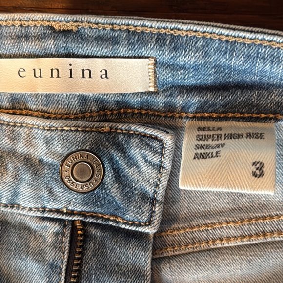 Women's Light Blue Distressed Jeans - Picture 2 of 4